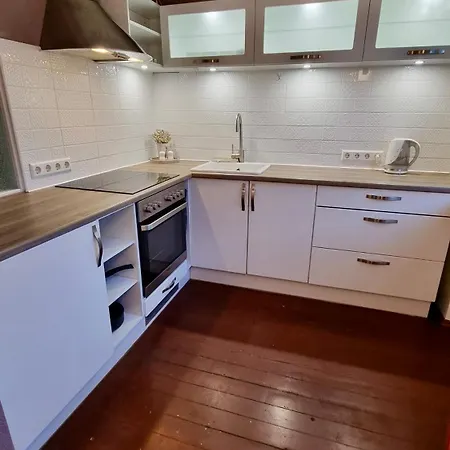 Sweet Retrohome In Center Apartment *