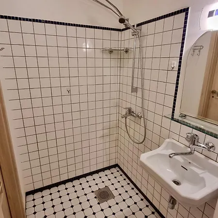 Sweet Retrohome In Center  Parnu